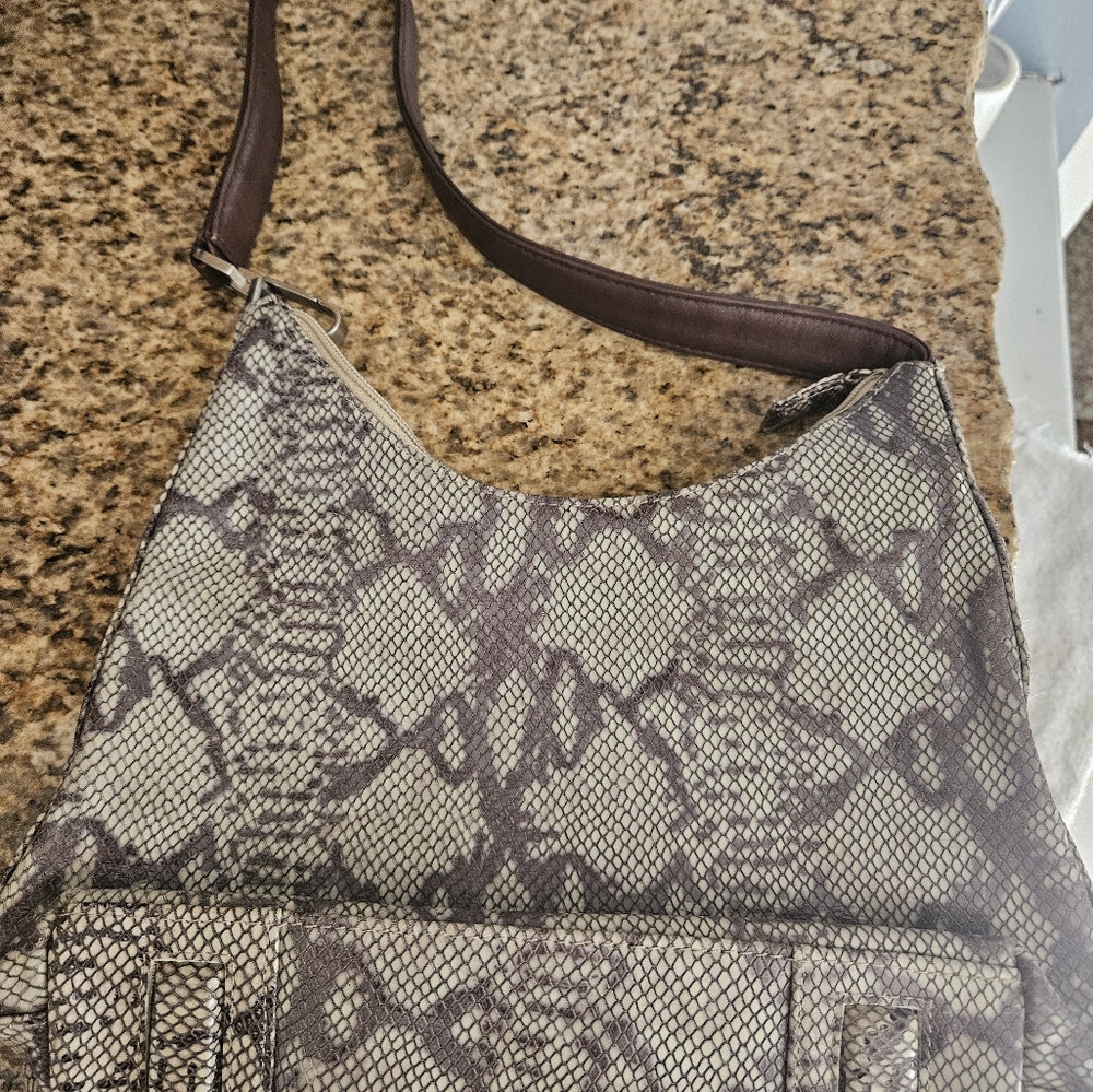 Kenneth Cole shoulder bag